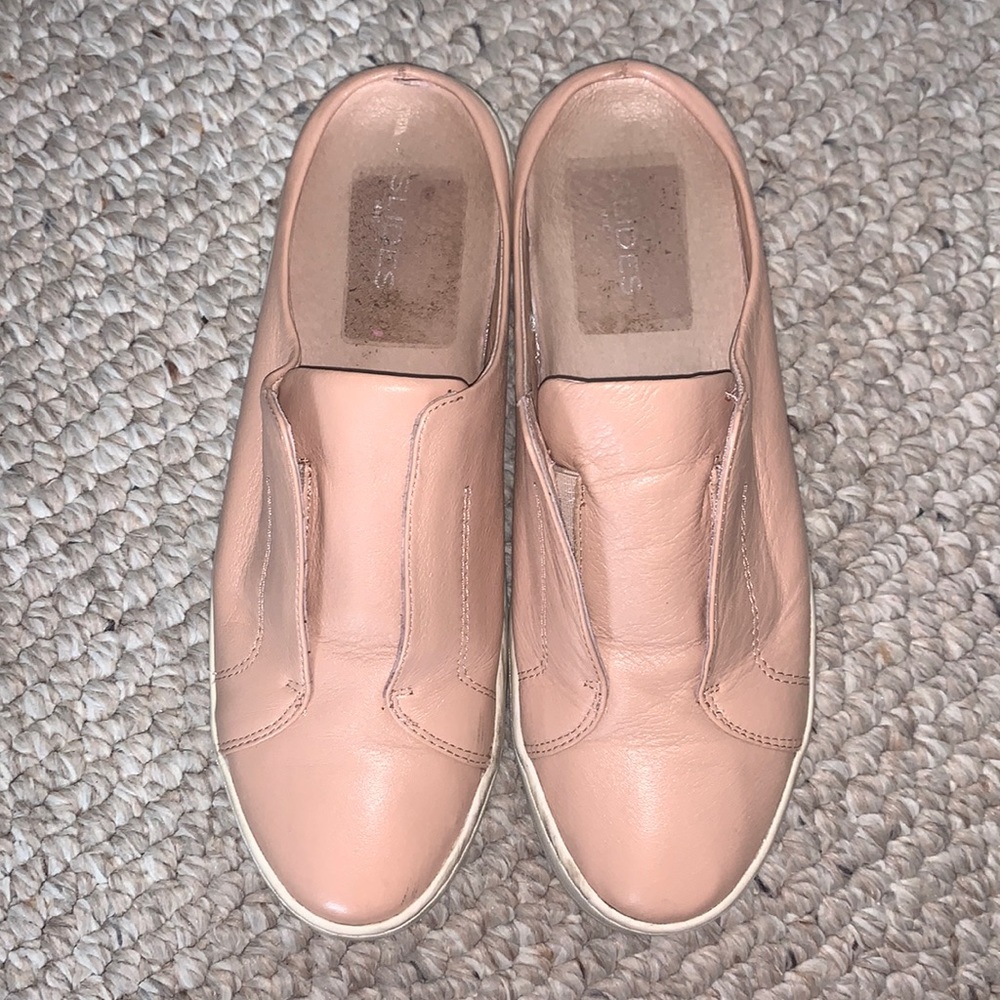 J/SLIDES slip ons